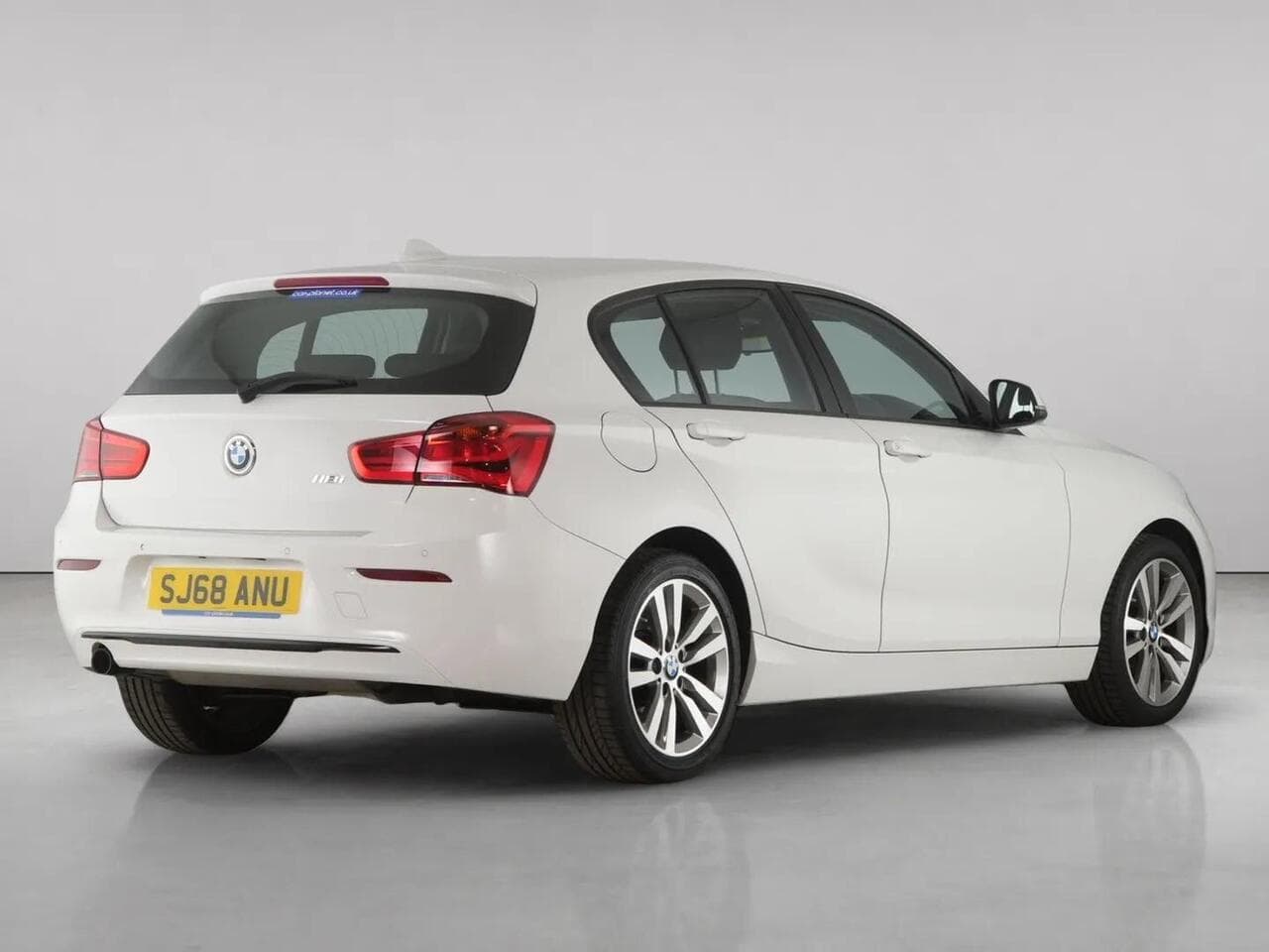 BMW 1 Series thumbnail Rear Right