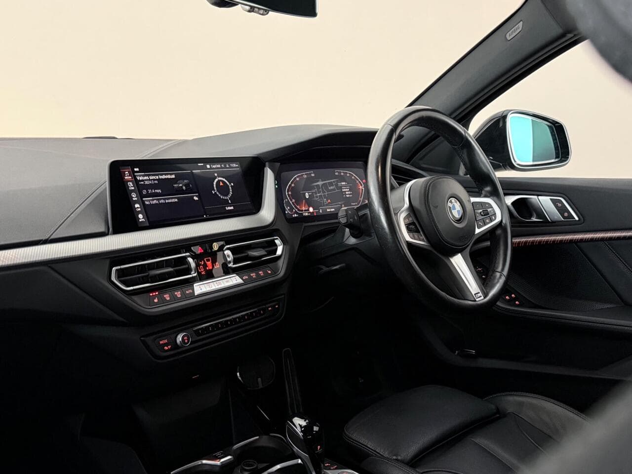 BMW 1 Series thumbnail Interior Front