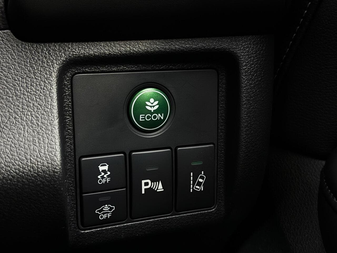 Honda HR-V thumbnail Misc Controls