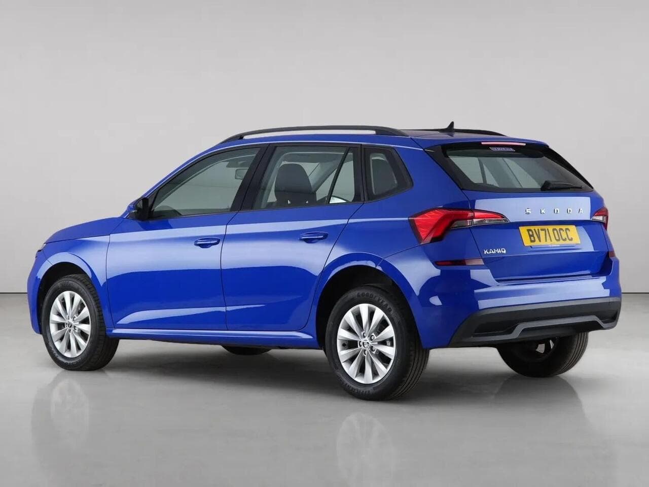Skoda Kamiq thumbnail Rear Left