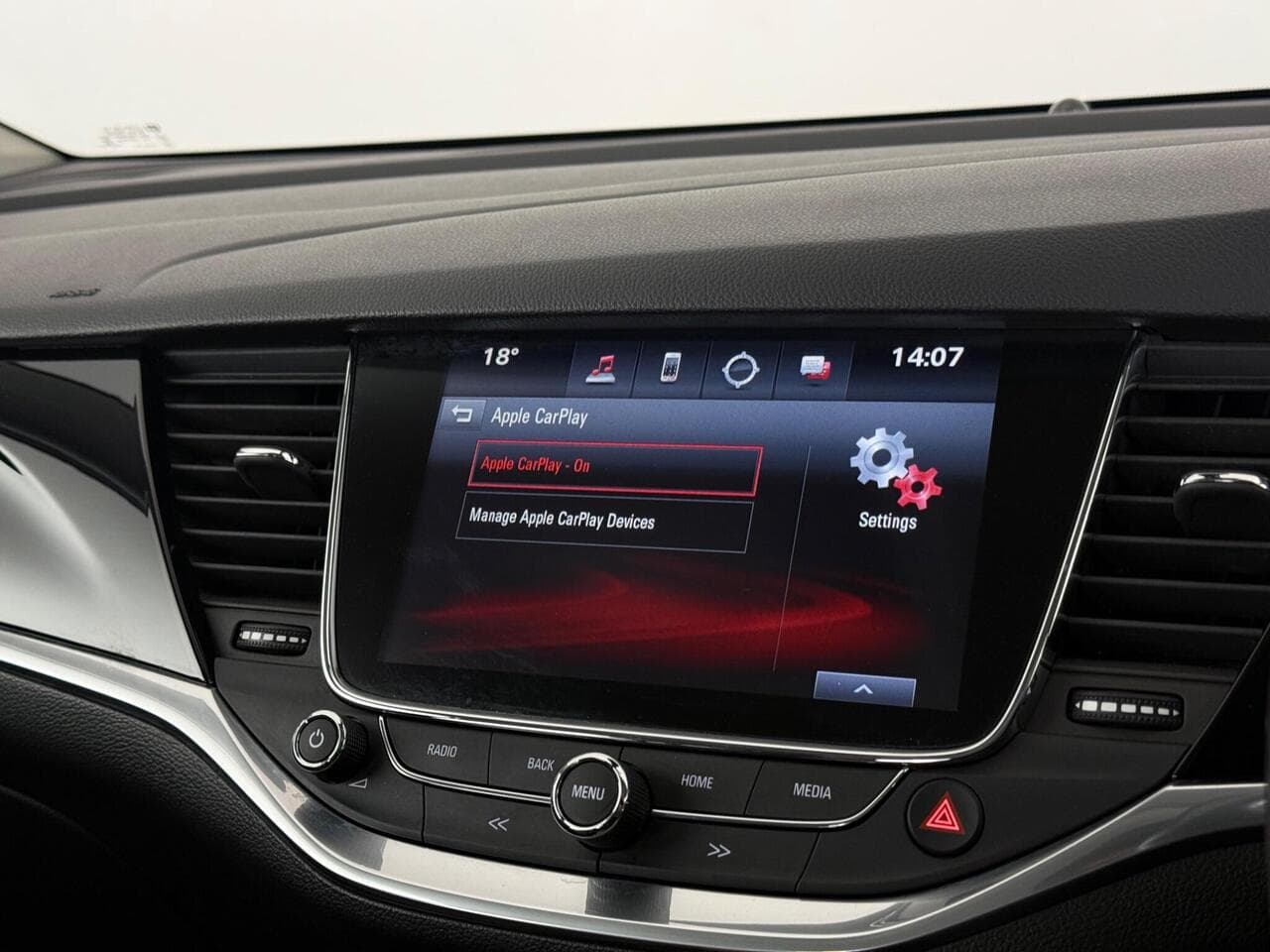 Vauxhall Astra thumbnail Infotainment System