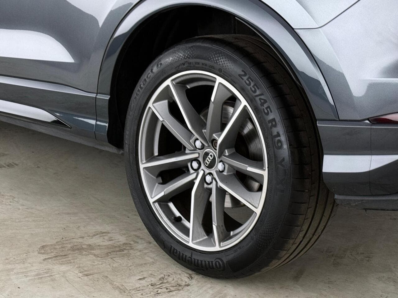 Audi Q3 thumbnail Wheel
