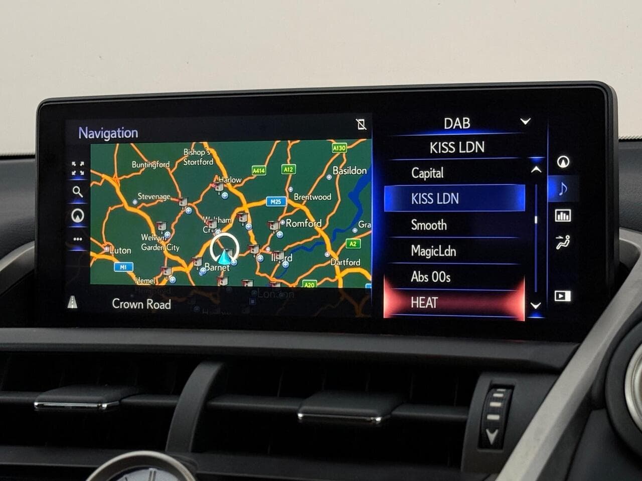 Lexus NX thumbnail Infotainment System