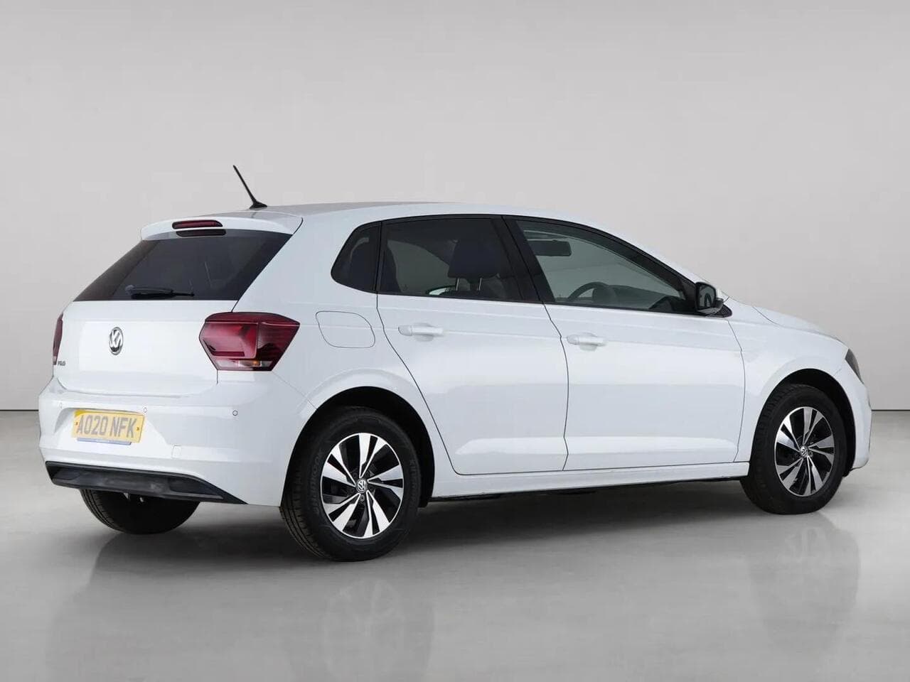 Volkswagen Polo thumbnail Rear Right