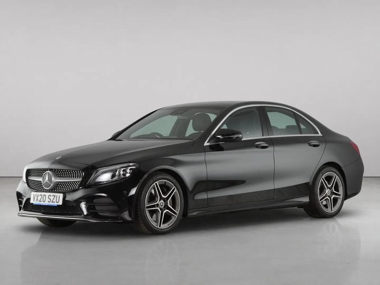 Mercedes-Benz C Class thumbnail Front Left