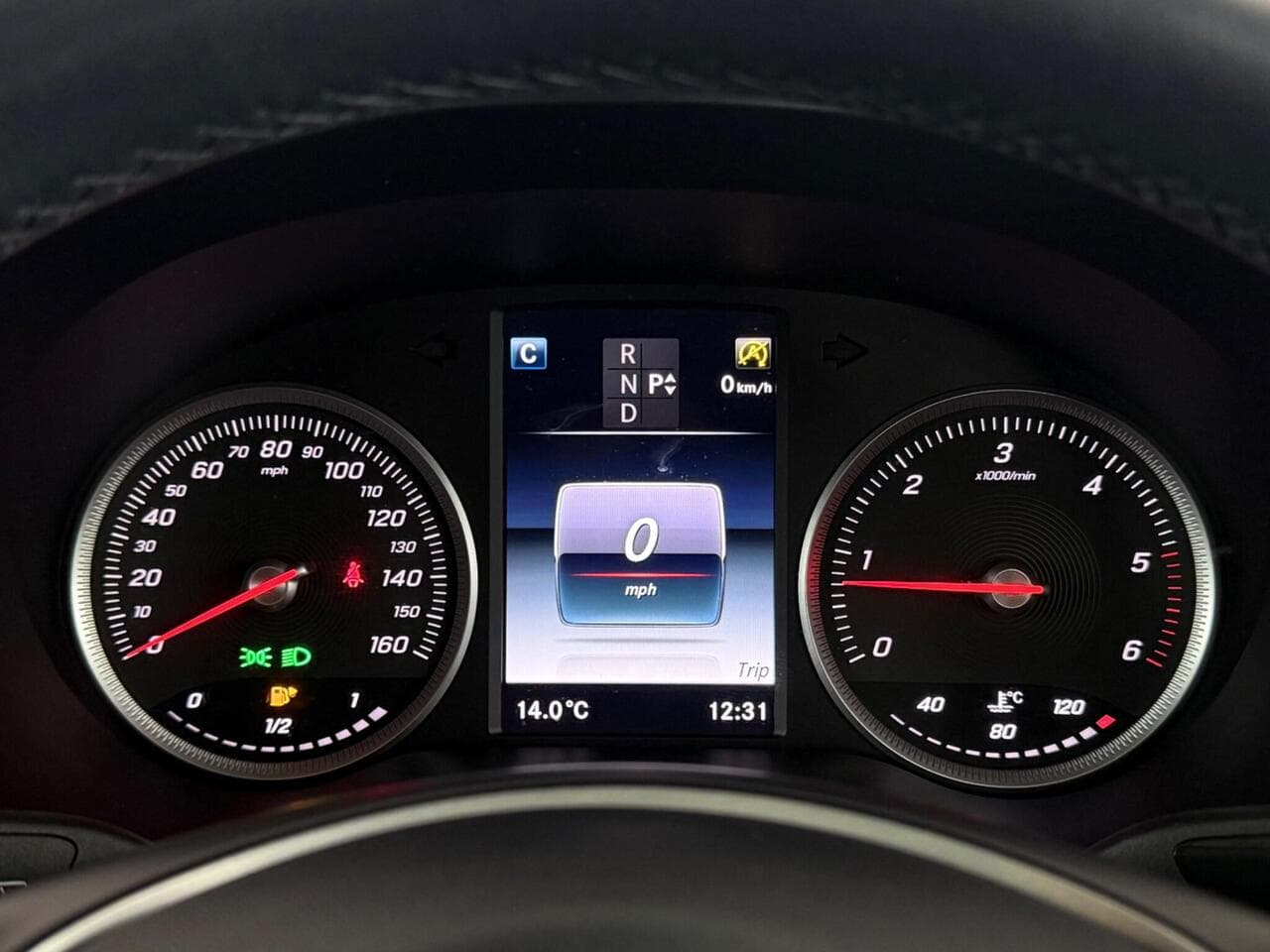 Mercedes-Benz GLC thumbnail Driver Instruments