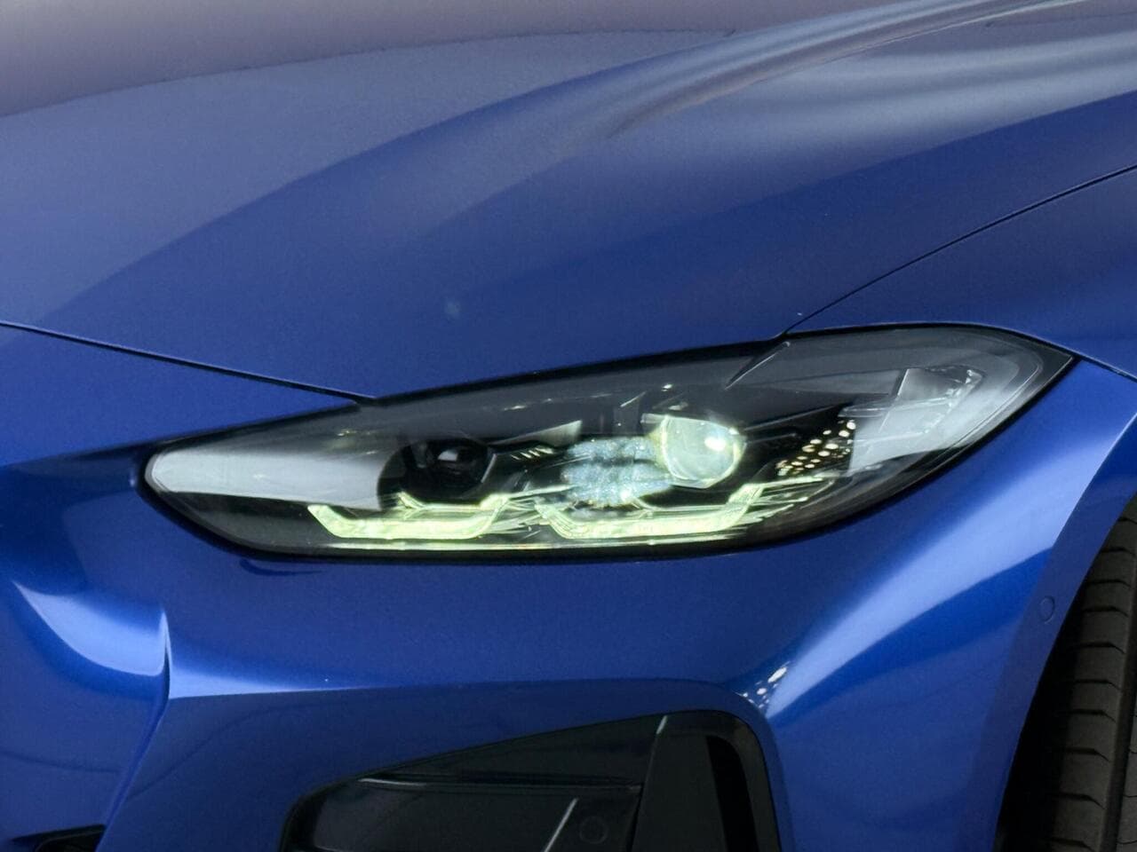 BMW 4 Series thumbnail Lights Front