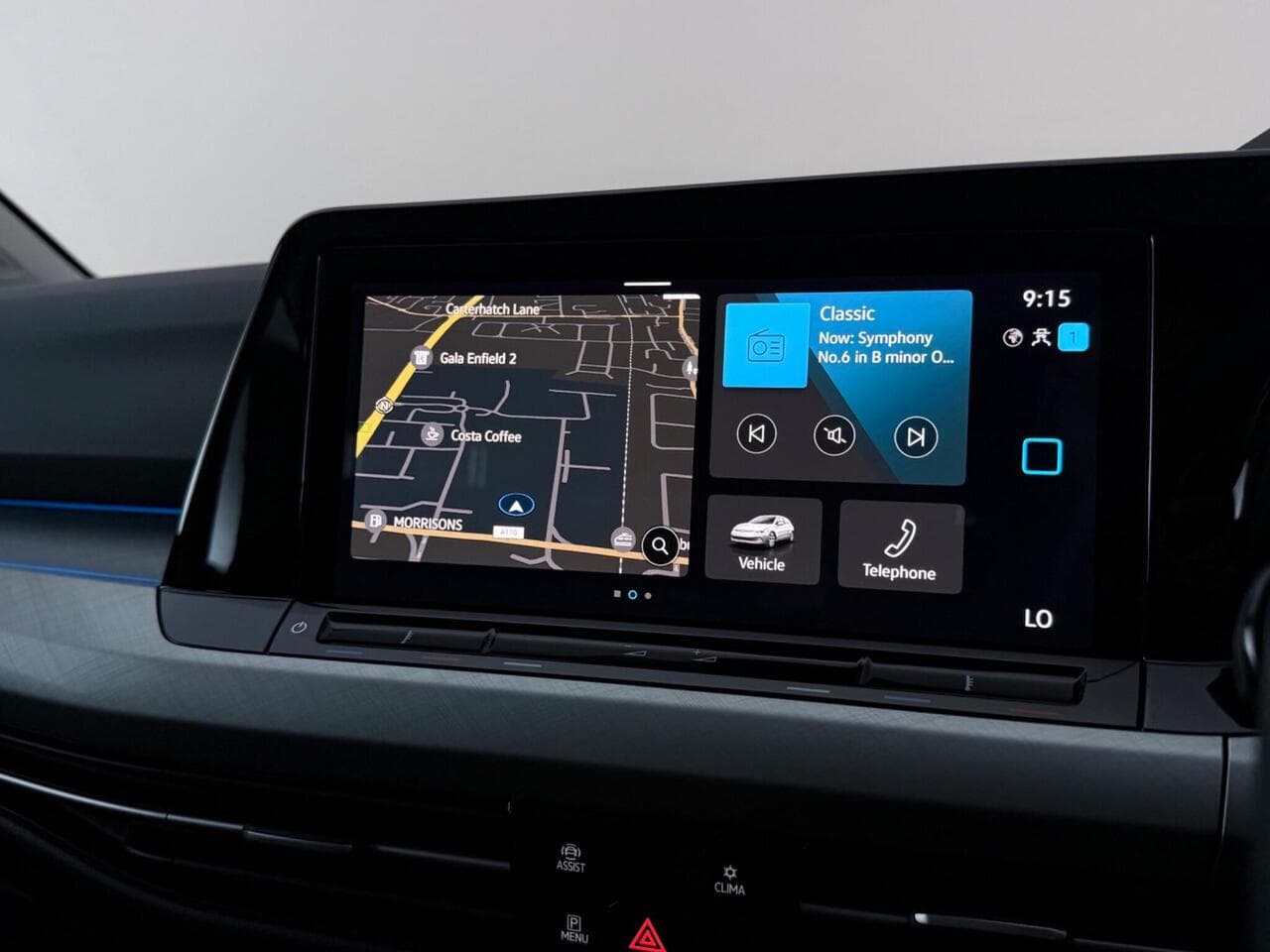 Volkswagen Golf thumbnail Infotainment System