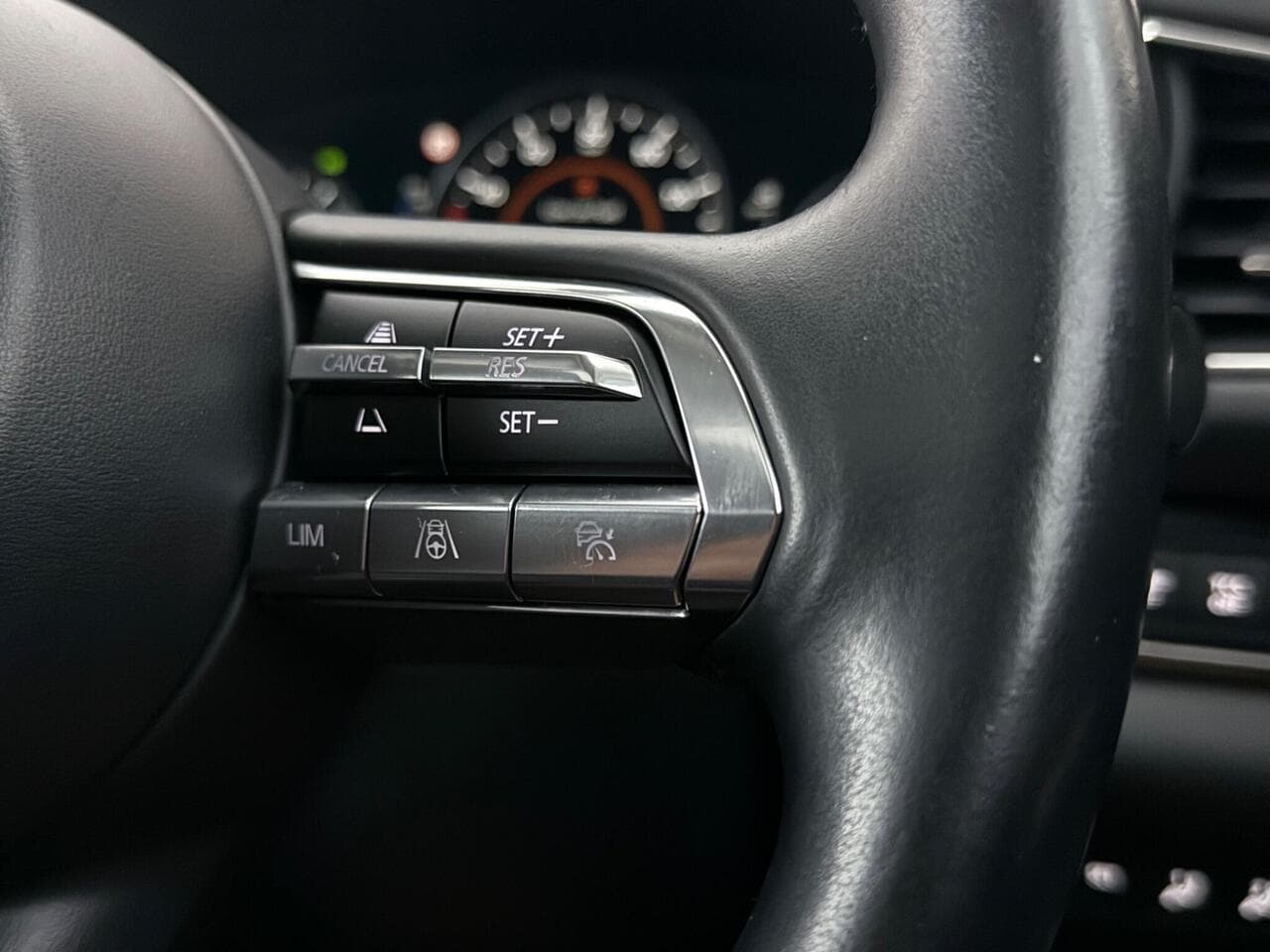 Mazda CX-30 thumbnail Misc Controls