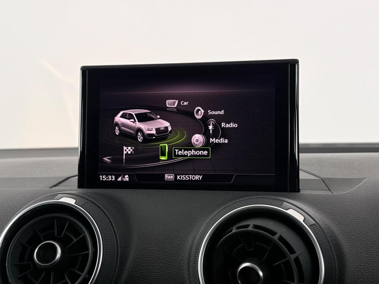 Audi Q2 thumbnail Infotainment System