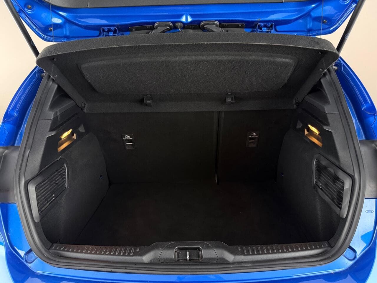 Ford Focus thumbnail Boot