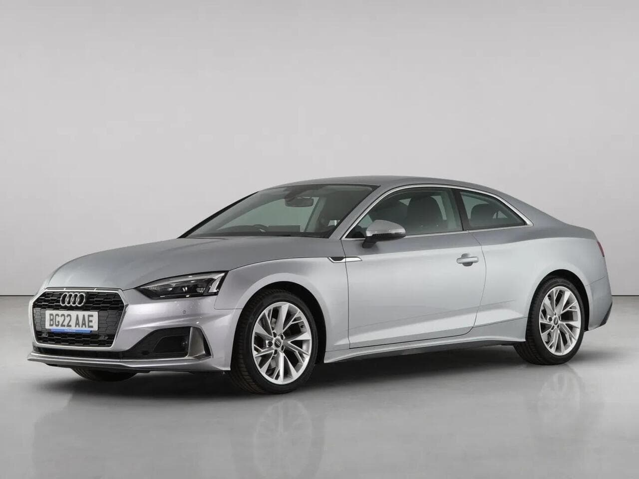 Audi A5 thumbnail Front Left