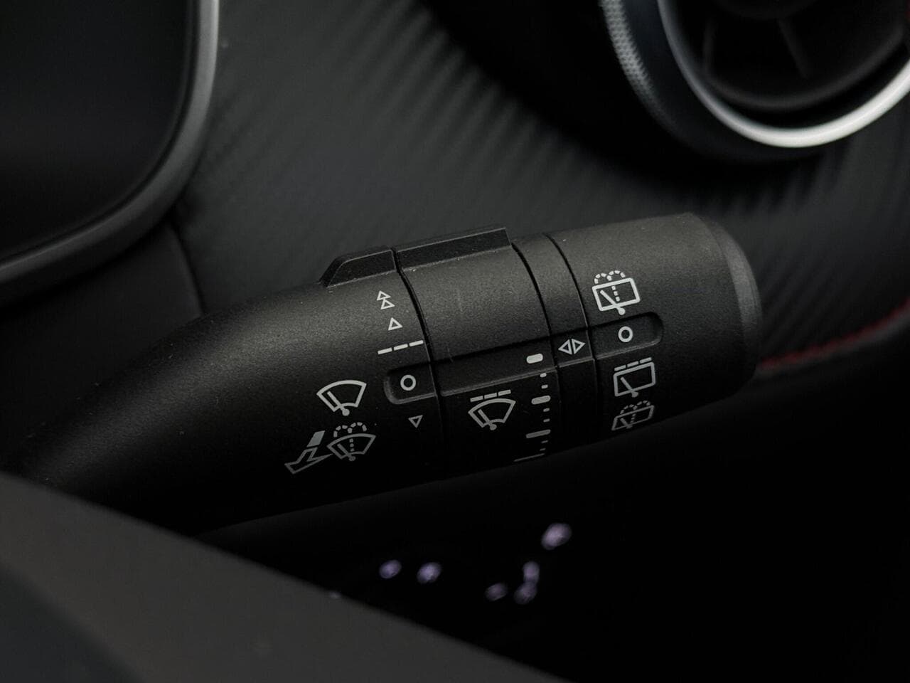MG MG ZS thumbnail Misc Controls