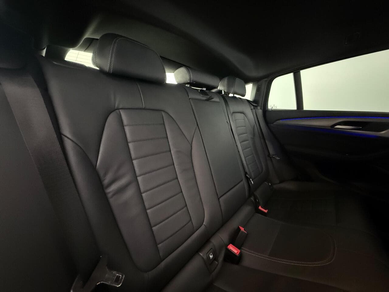 BMW X4 thumbnail Seats Rear