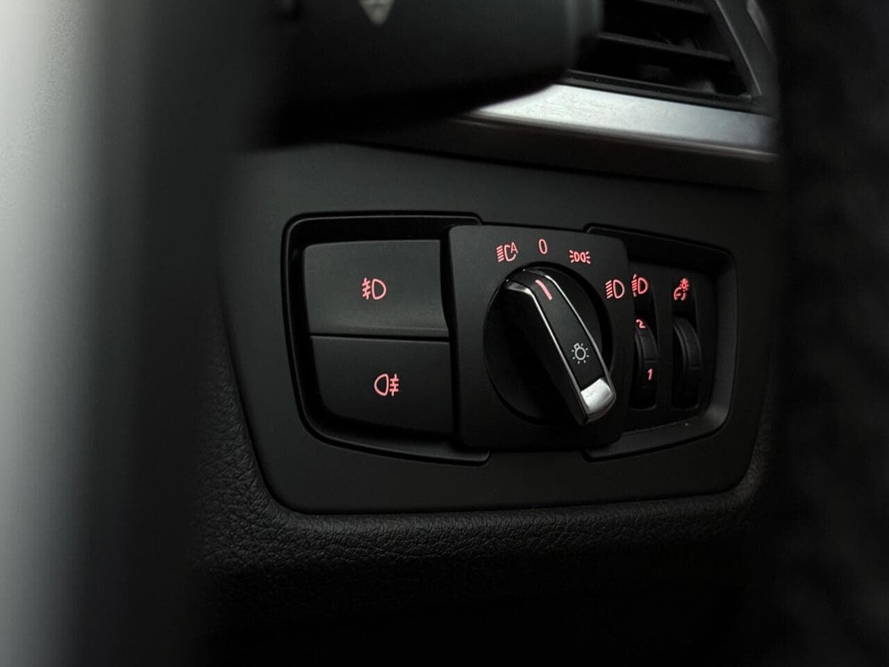 BMW 3 Series Gran Turismo thumbnail Misc Controls