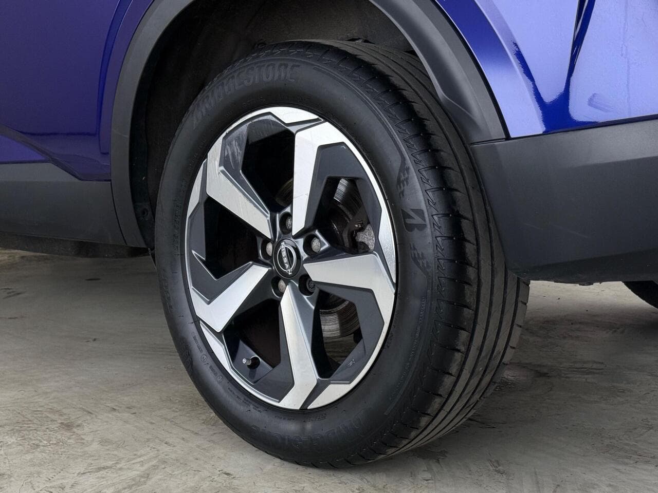 Nissan Qashqai thumbnail Wheel
