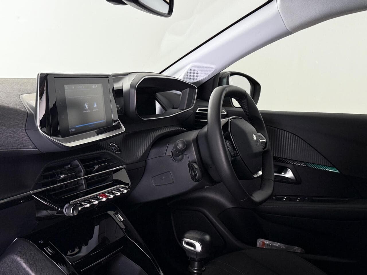 Peugeot 208 thumbnail Interior Front