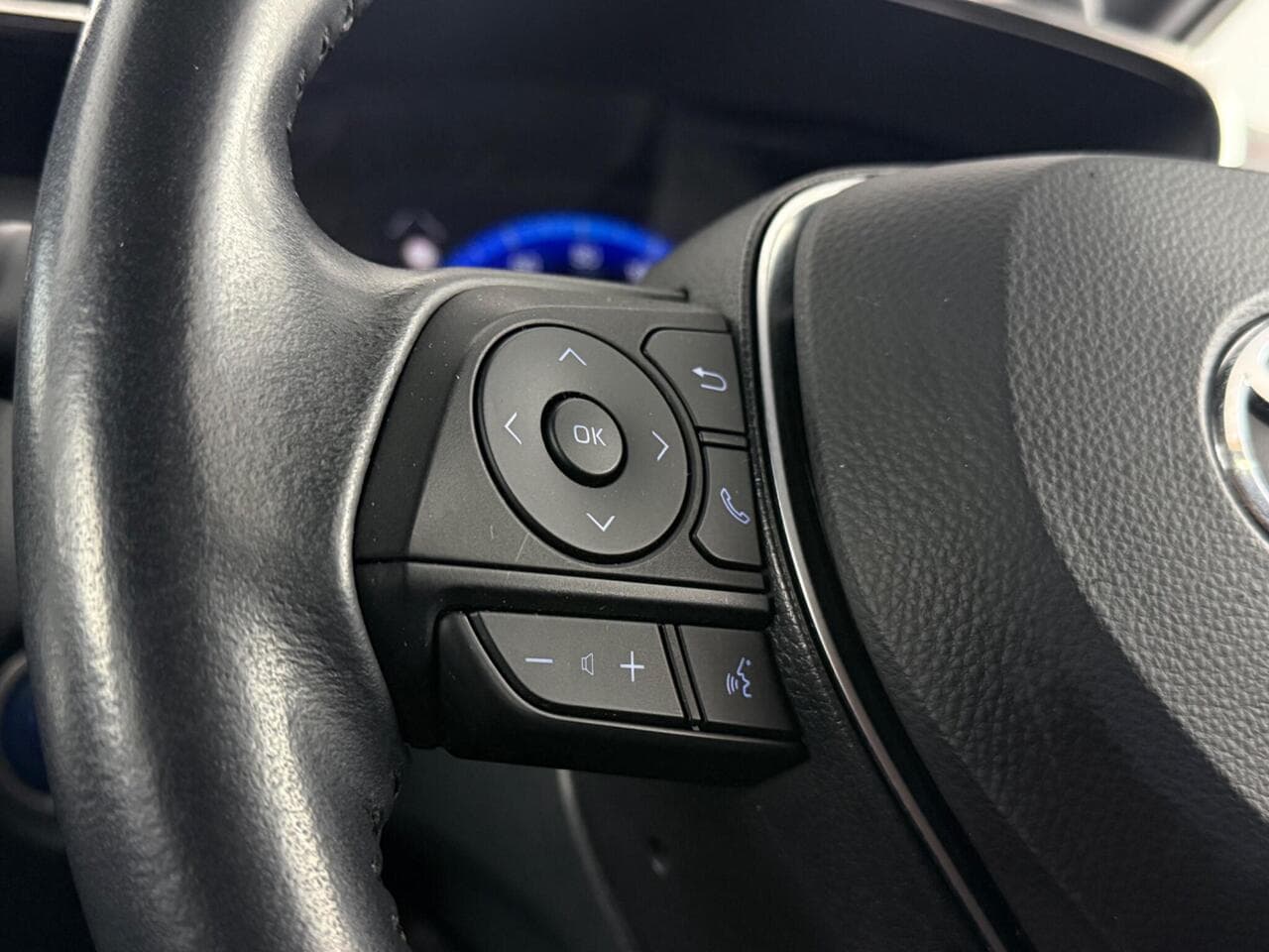 Toyota Corolla thumbnail Misc Controls