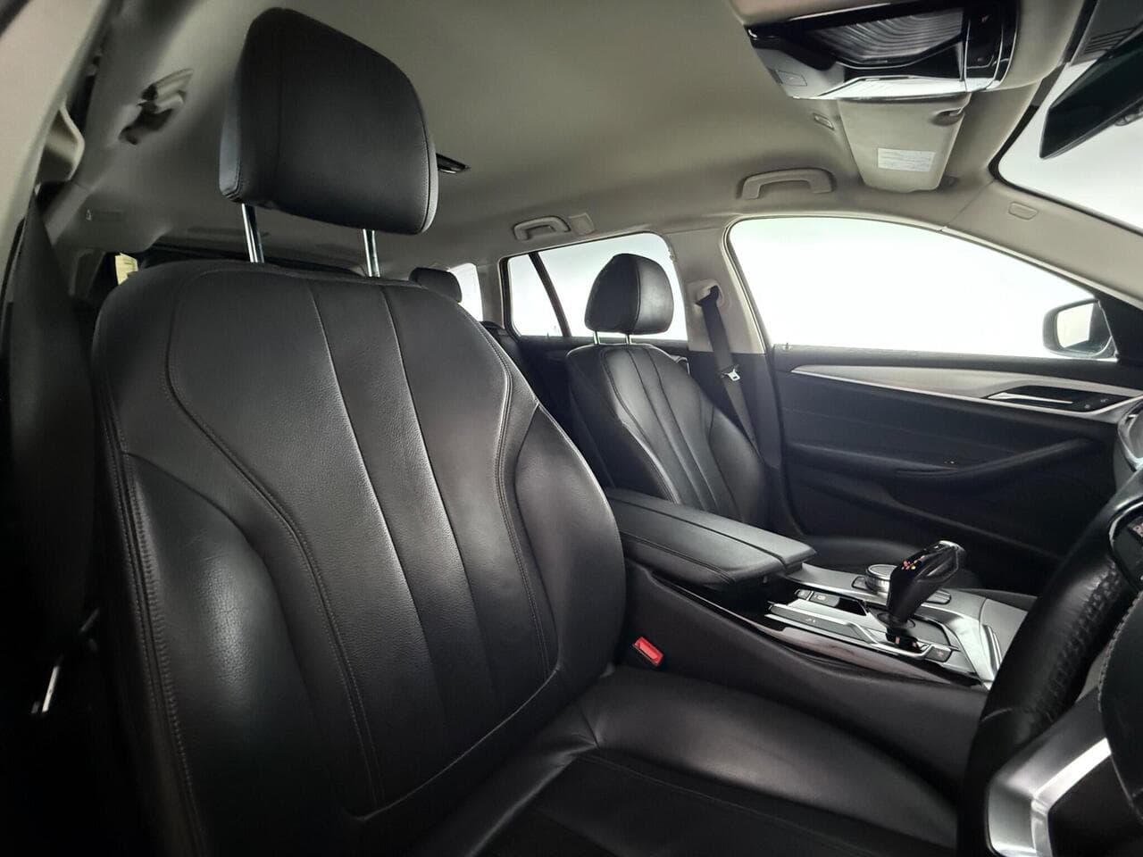 BMW 5 Series thumbnail Seat Driver