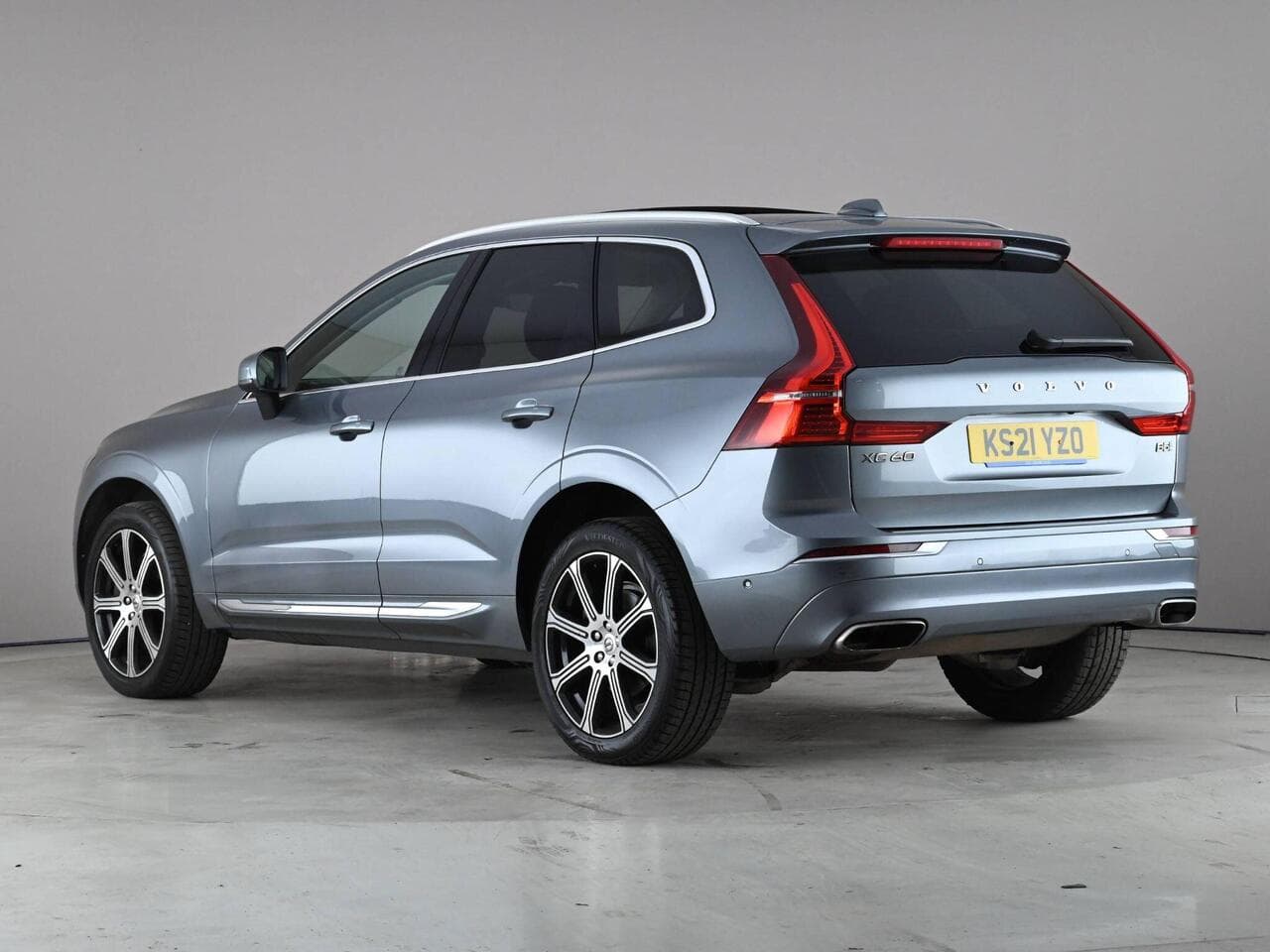 Volvo XC60 thumbnail Rear Left