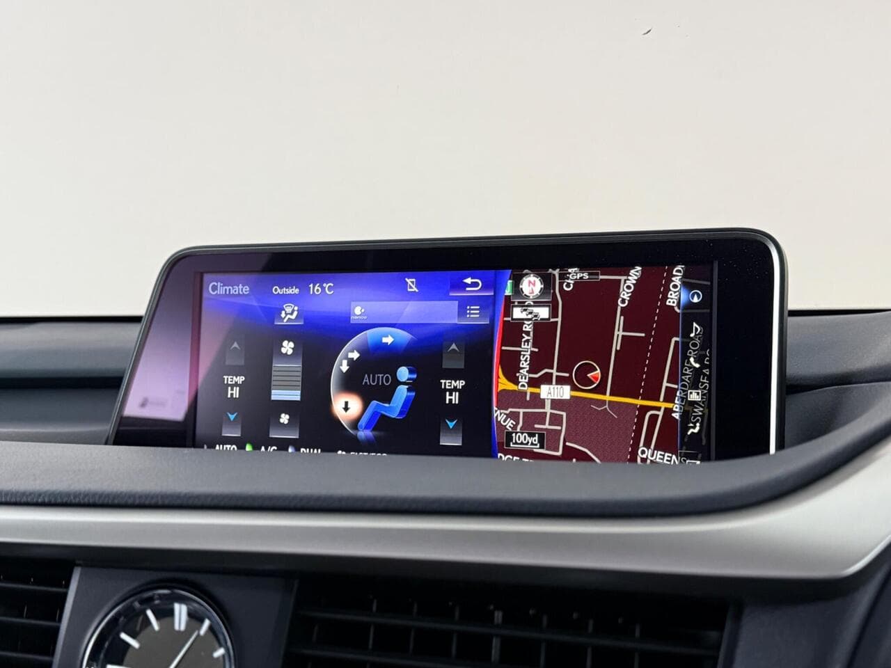Lexus RX thumbnail Infotainment System