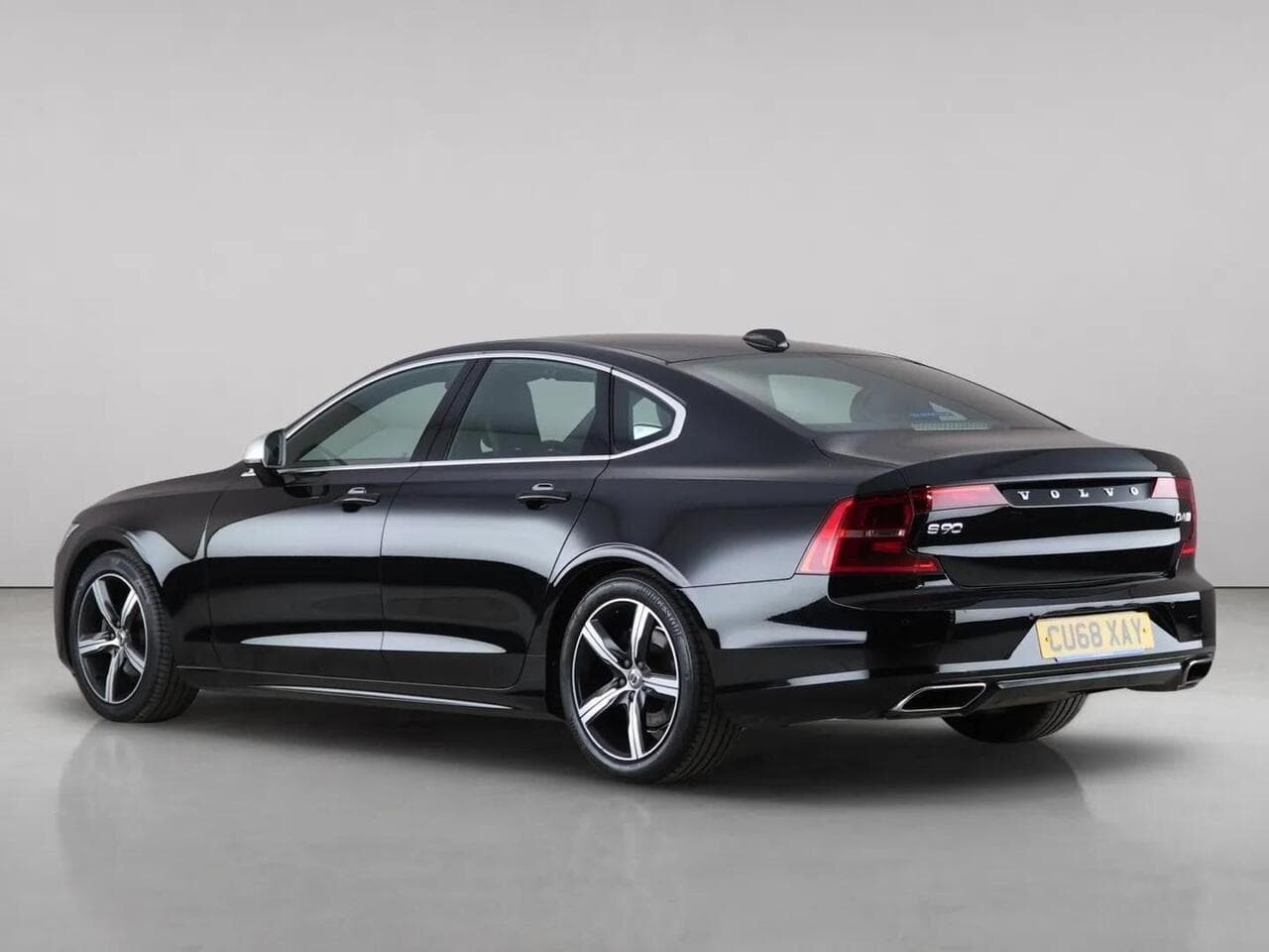Volvo S90 thumbnail Rear Left