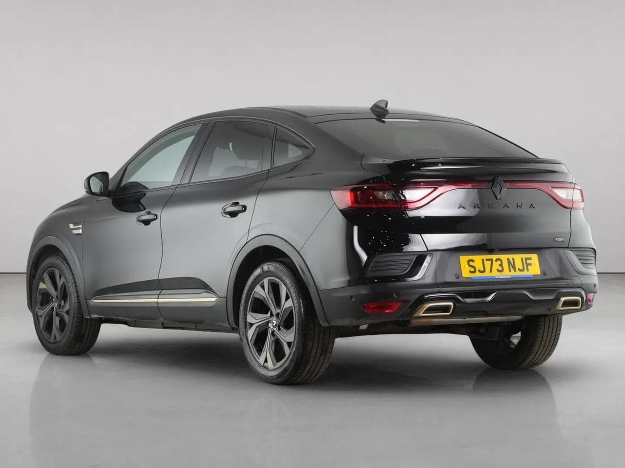 Renault Arkana thumbnail Rear Left