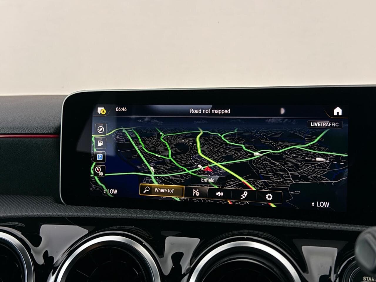Mercedes-Benz A Class thumbnail Infotainment System