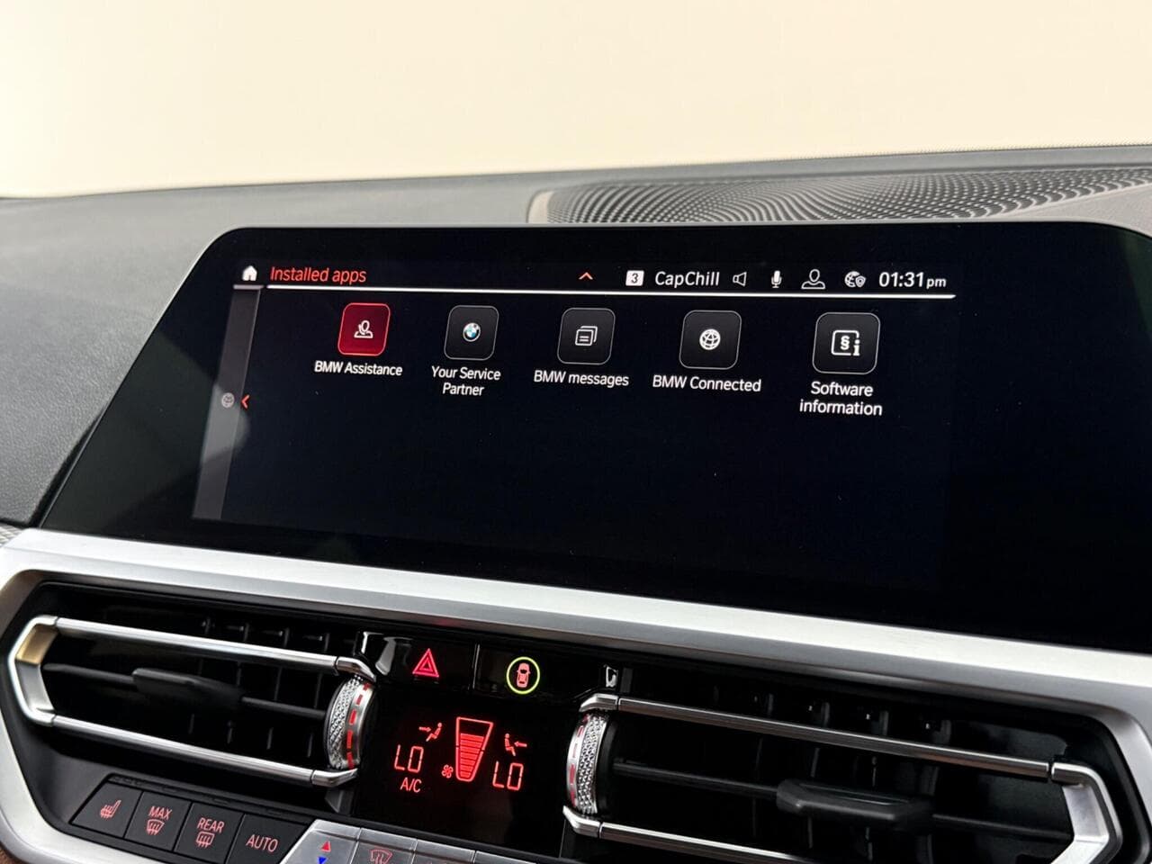 BMW 3 Series thumbnail Infotainment System