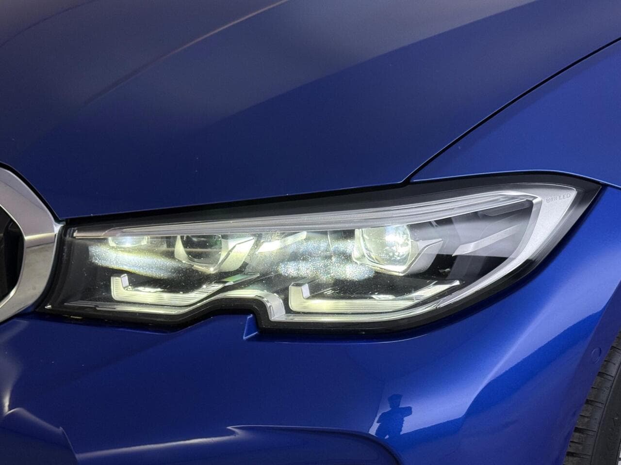 BMW 3 Series thumbnail Lights Front