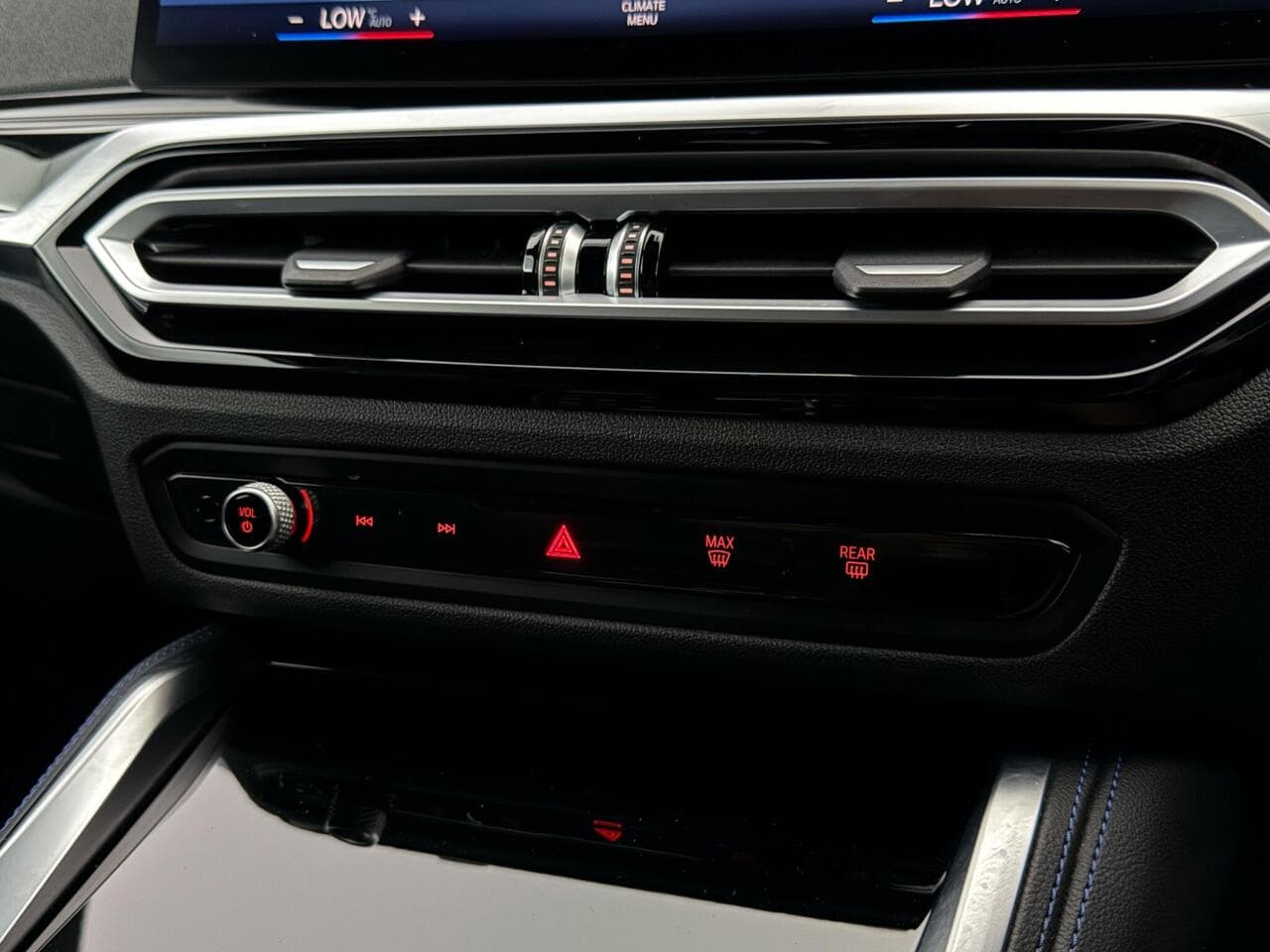 BMW 2 Series thumbnail Infotainment System