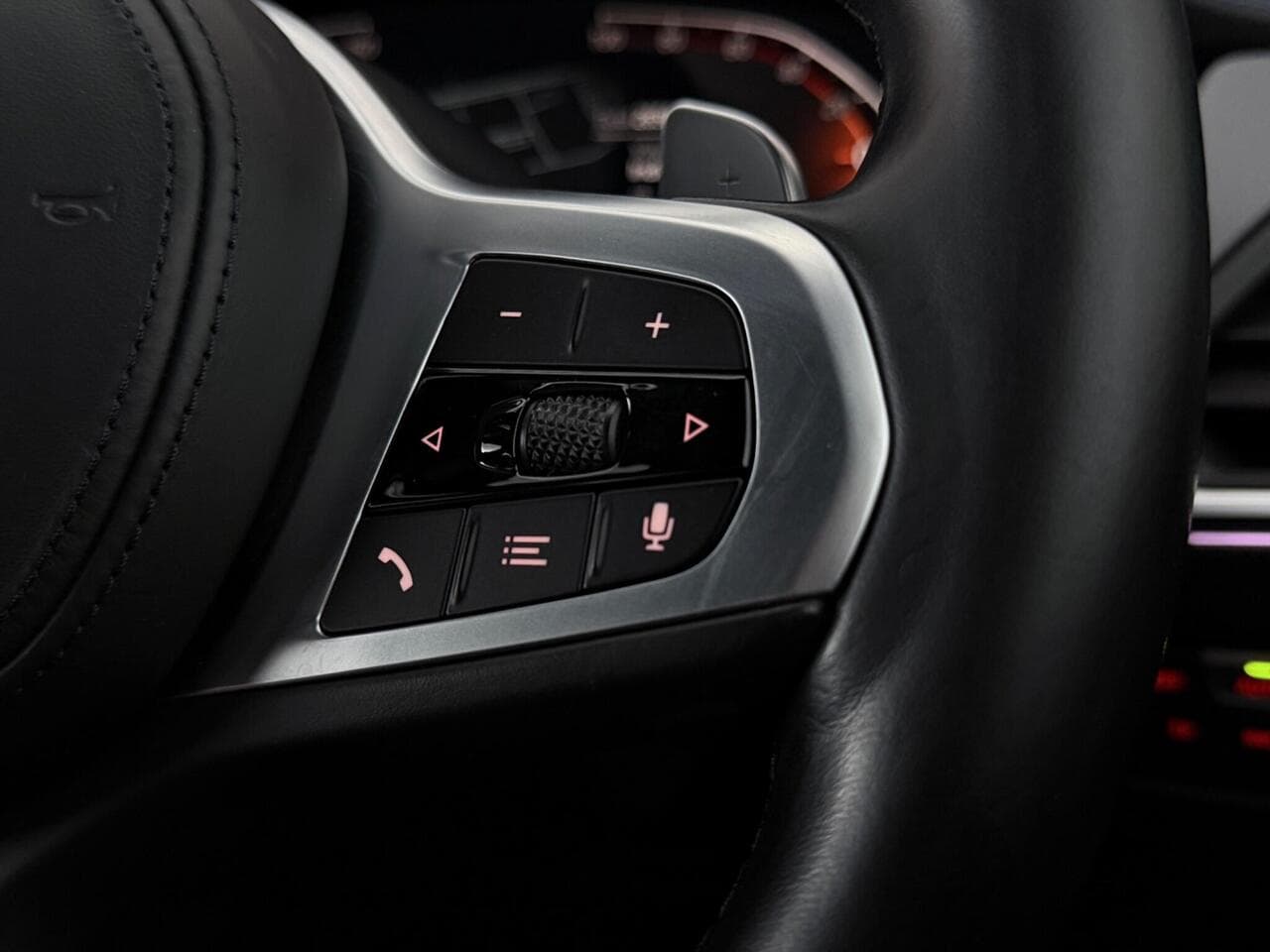 BMW 3 Series thumbnail Misc Controls