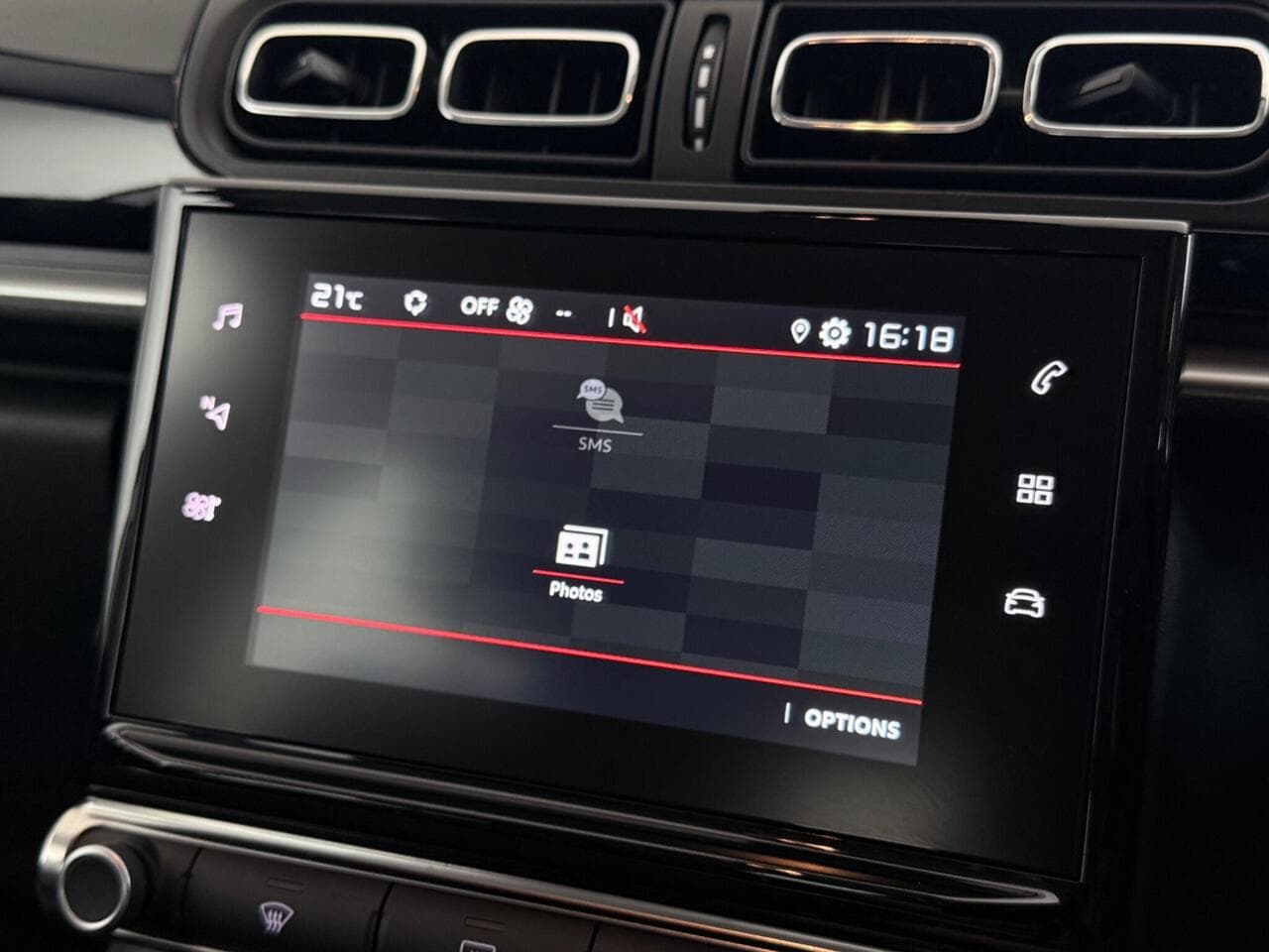 Citroen C3 thumbnail Infotainment System