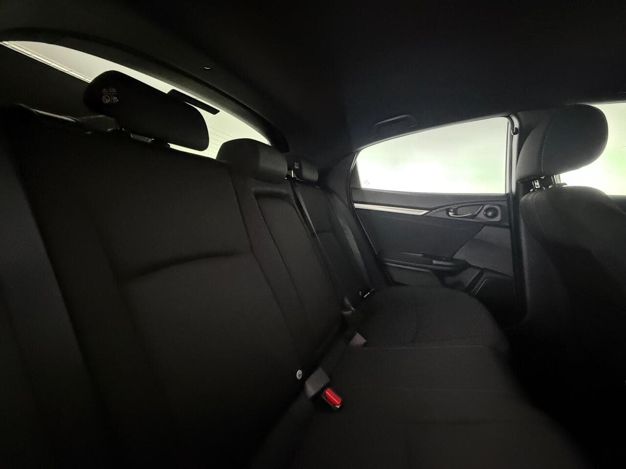 Honda Civic thumbnail Seats Rear