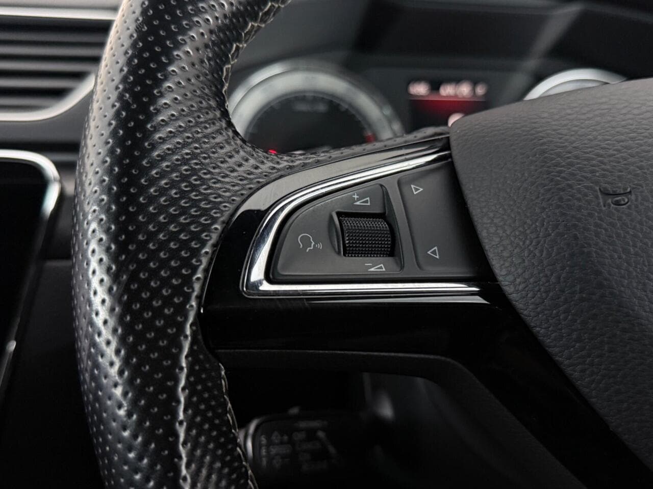 Skoda Superb thumbnail Misc Controls