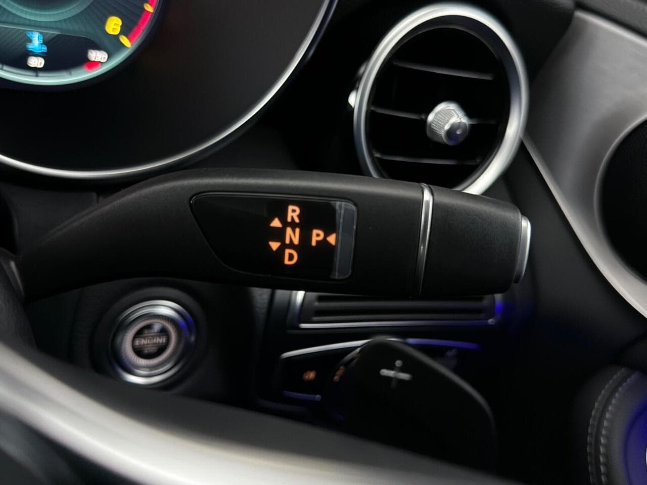 Mercedes-Benz C Class thumbnail Misc Controls
