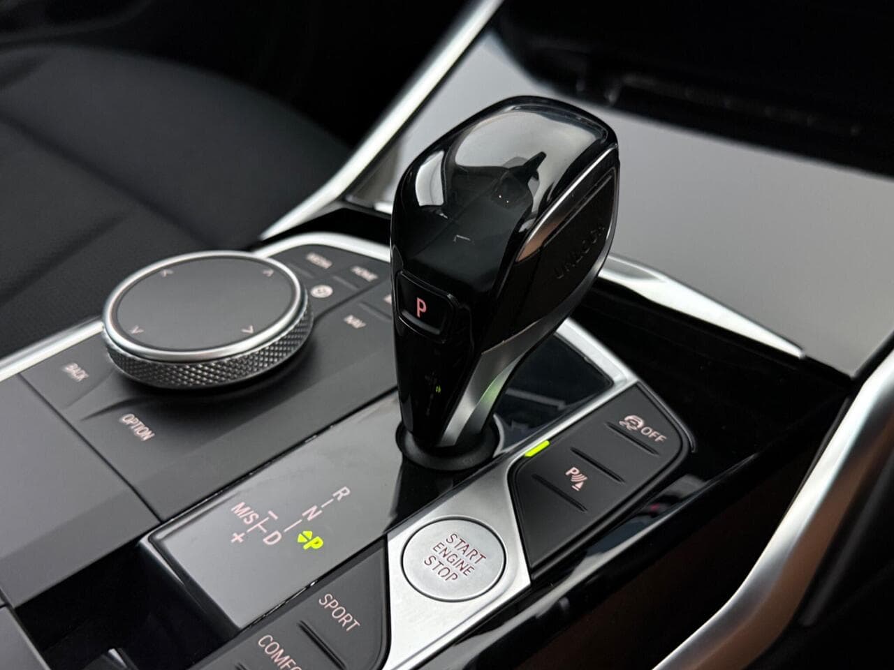 BMW 3 Series thumbnail Interior Front