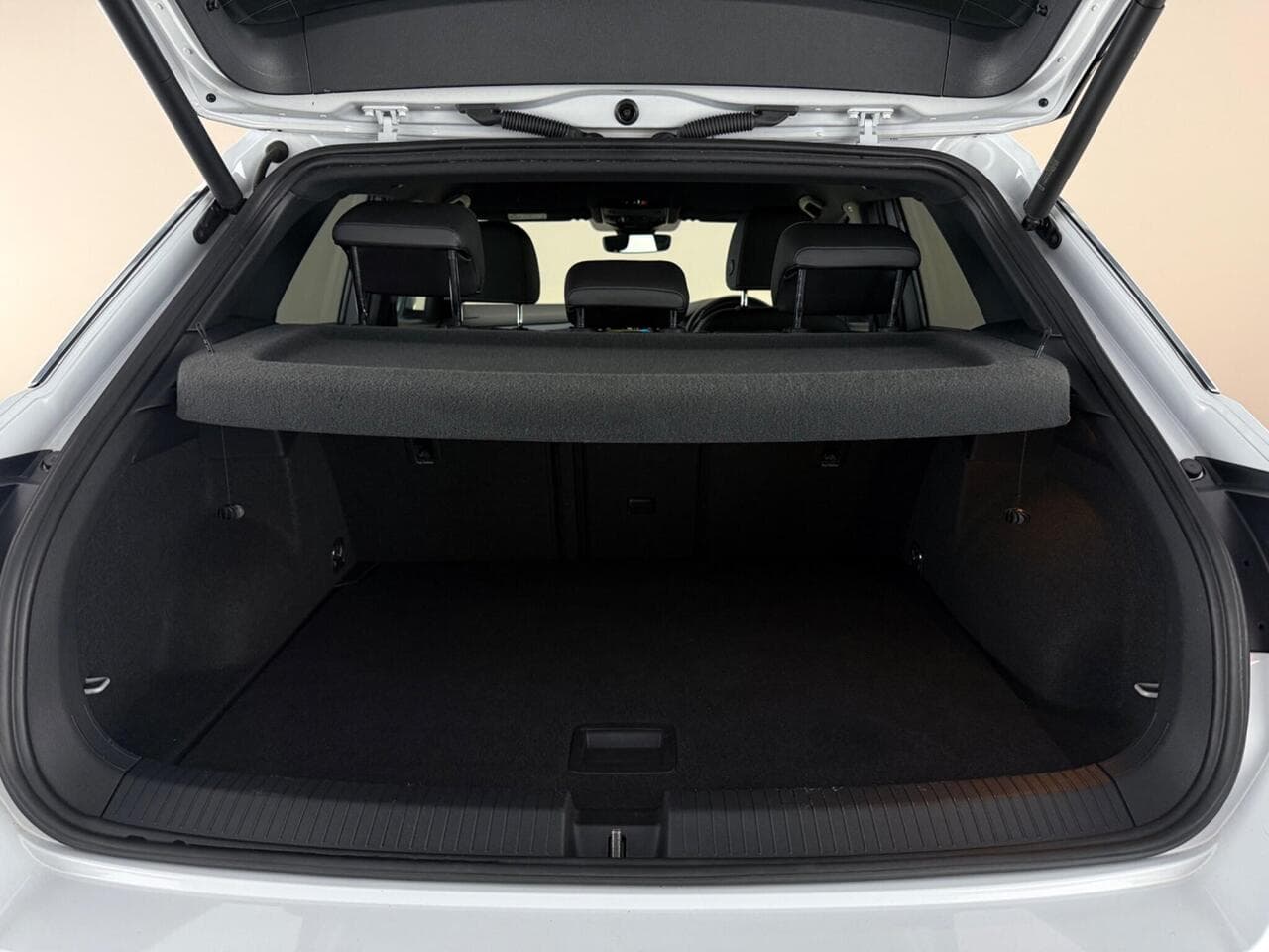 Volkswagen T-Roc thumbnail Boot