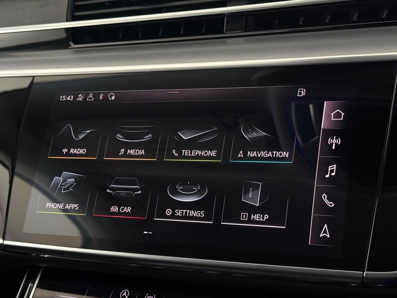 Audi A8 thumbnail Infotainment System
