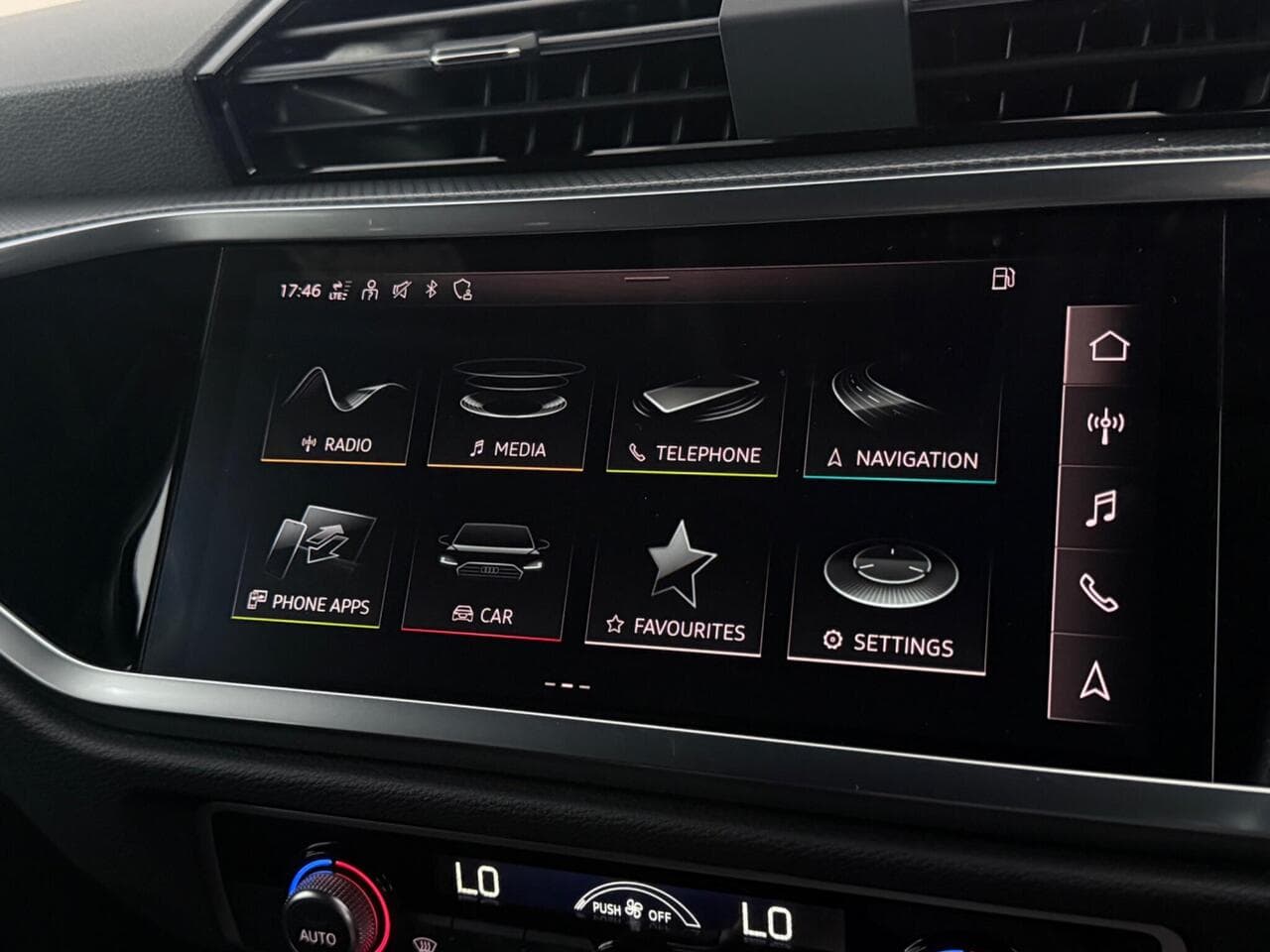 Audi Q3 thumbnail Infotainment System