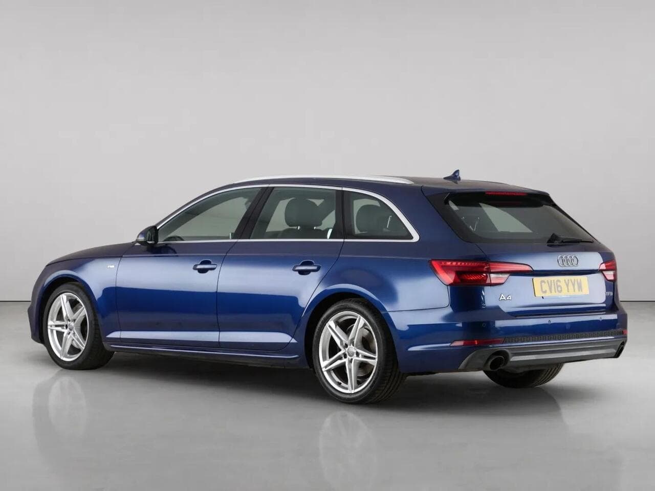 Audi A4 Avant thumbnail Rear Left