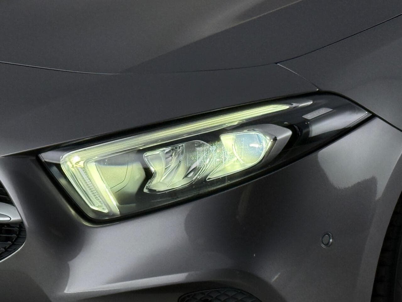 Mercedes-Benz A Class thumbnail Lights Front