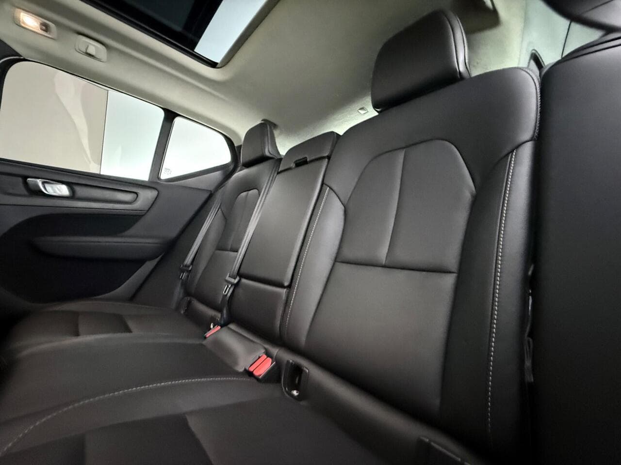 Volvo XC40 thumbnail Seat Front Passenger