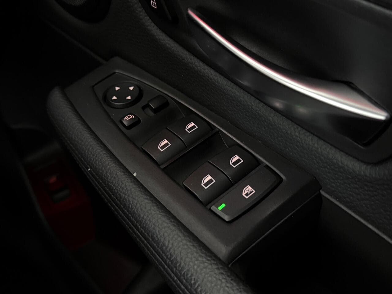 BMW 2 Series Gran Tourer thumbnail Misc Controls