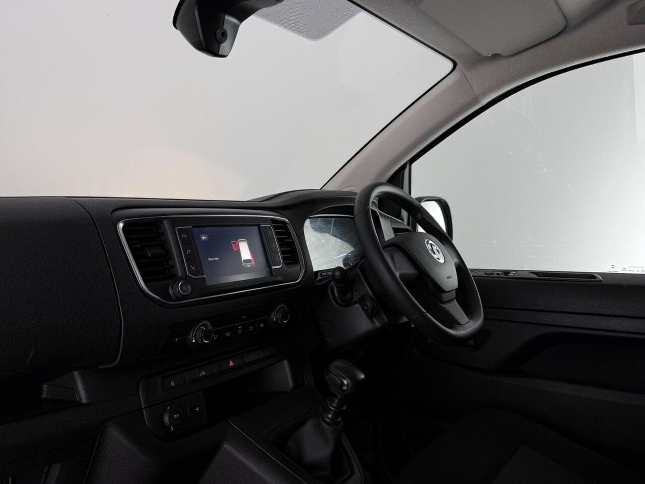 Vauxhall Vivaro thumbnail Interior Front