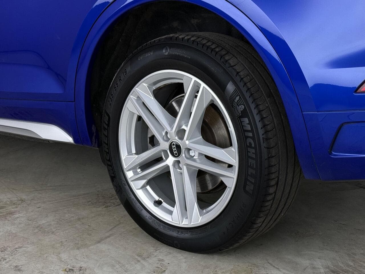 Audi Q5 thumbnail Wheel
