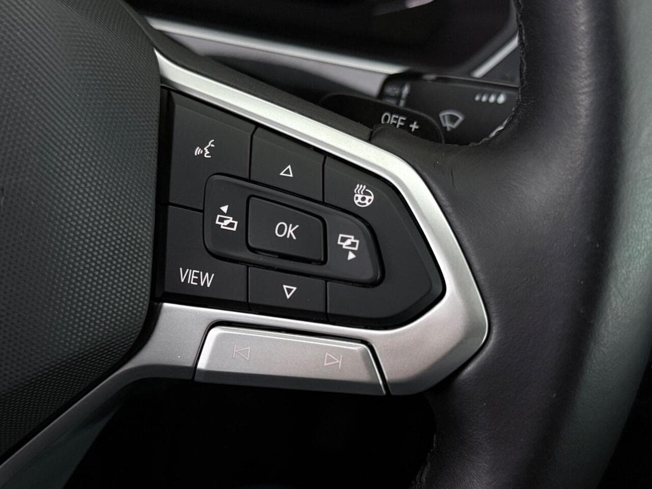 Volkswagen Tiguan thumbnail Misc Controls