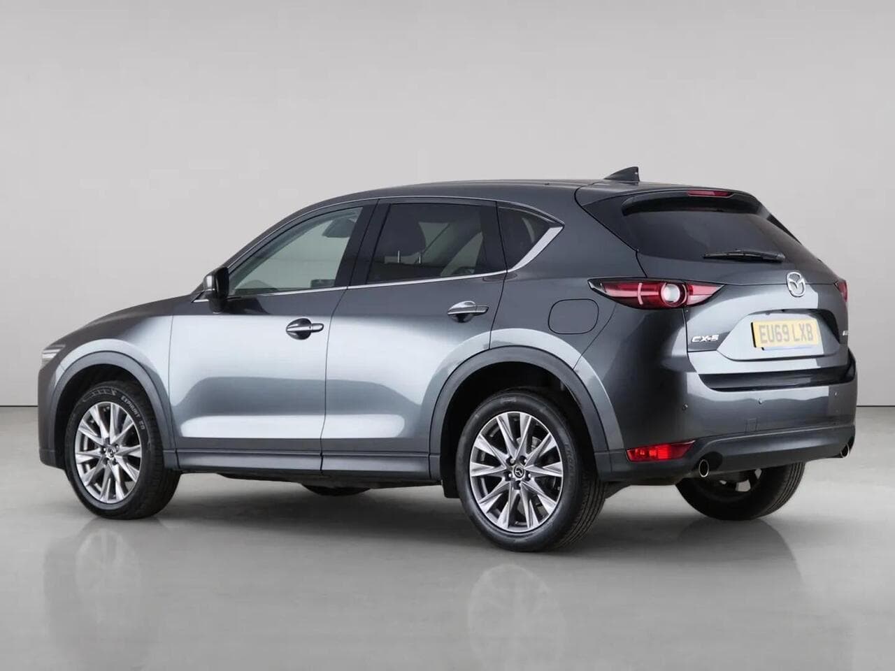 Mazda CX-5 thumbnail Side Left