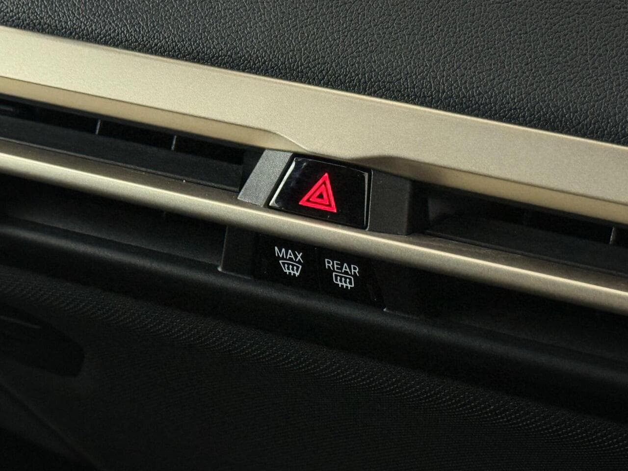 BMW iX thumbnail Misc Controls