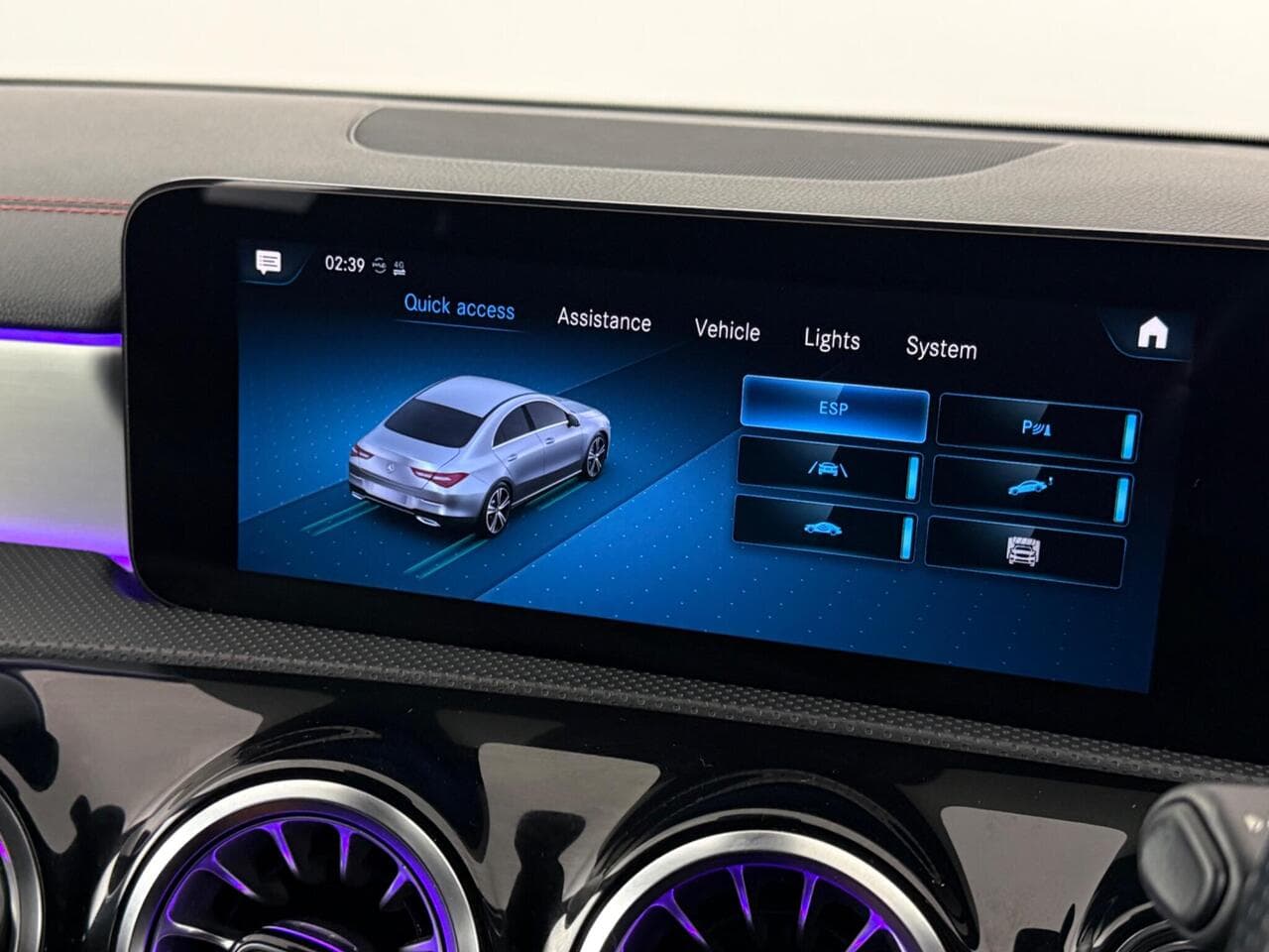 Mercedes-Benz CLA thumbnail Infotainment System